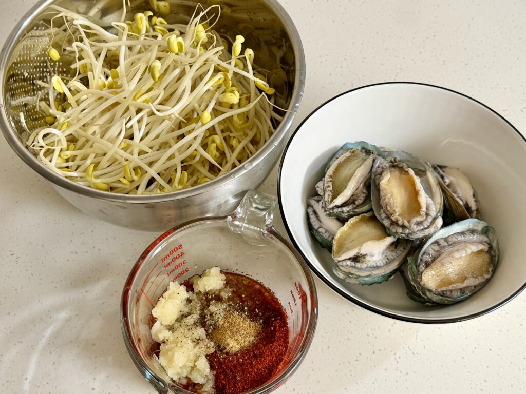 전복 해물찜 재료와 양념장 준비